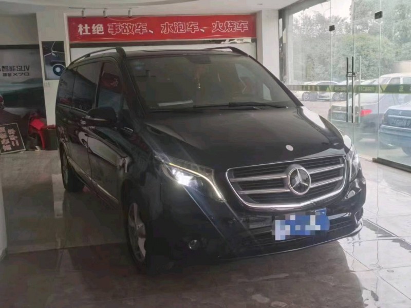 宜春19年奔驰威霆2