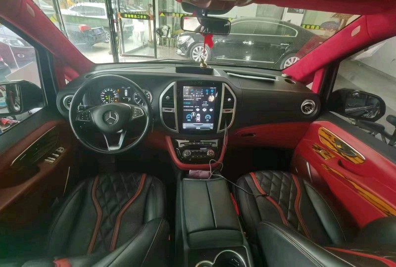 宜春19年奔驰威霆8