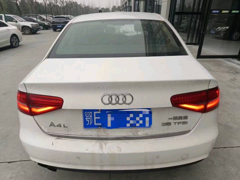 武汉15年奥迪A4L9