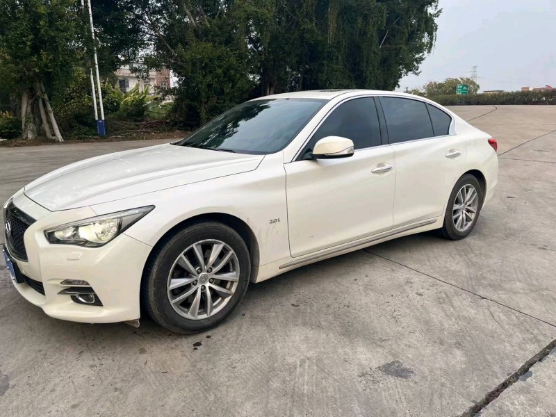 梧州15年英菲尼迪Q50L6