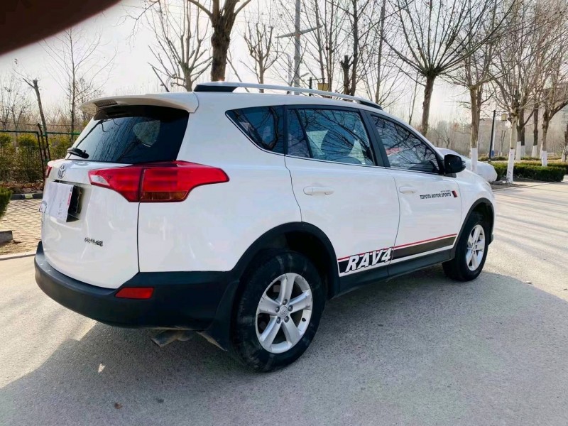 枣庄15年丰田RAV44