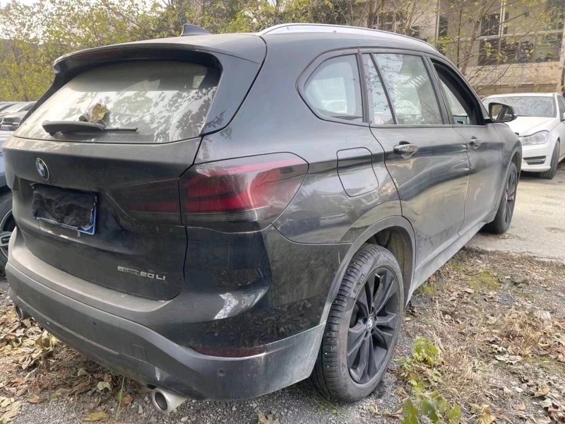 宜昌21年宝马X13