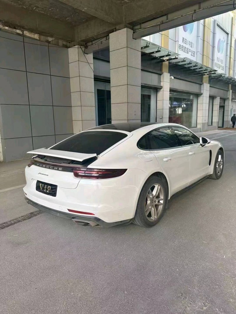 枣庄17年保时捷帕拉梅拉6