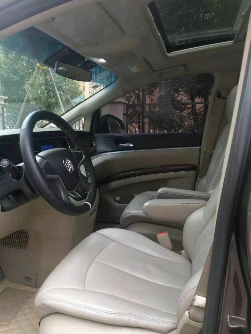 宜春16年别克GL86