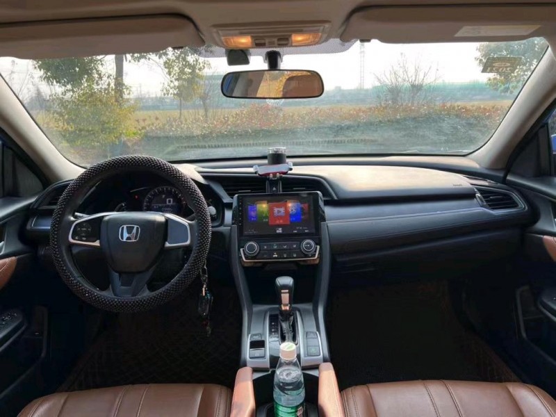 盐城17年本田思域2