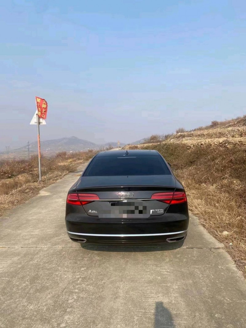 北京16年奥迪A8L5