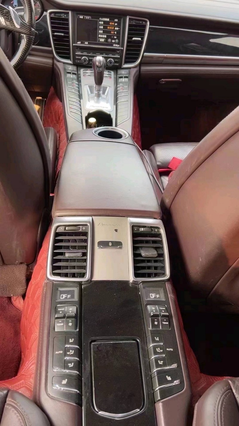 北京13年保时捷帕拉梅拉4