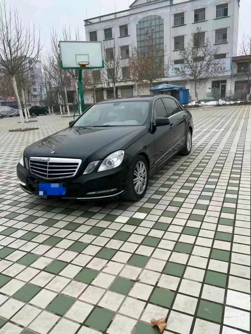 东营13年奔驰E3