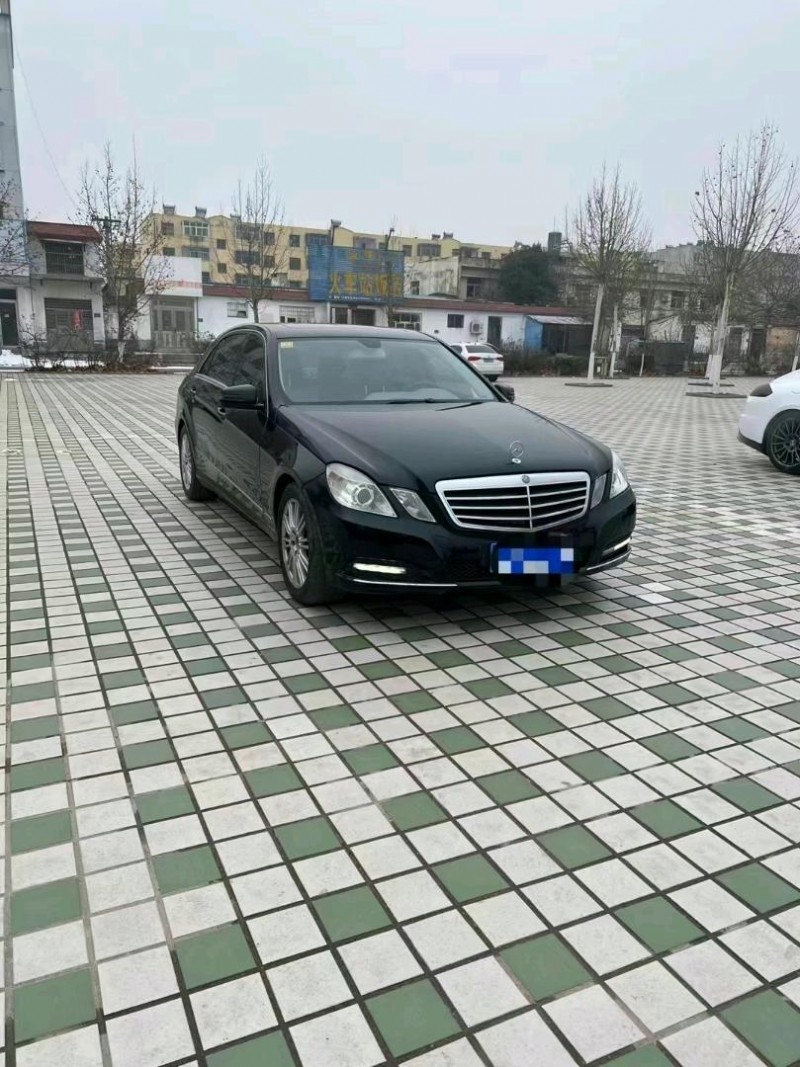 东营13年奔驰E4