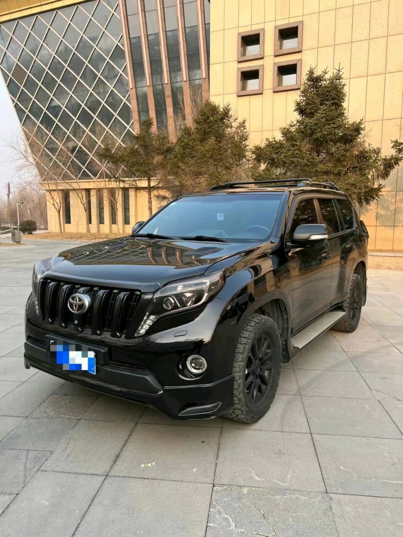 北京16年丰田普拉多3