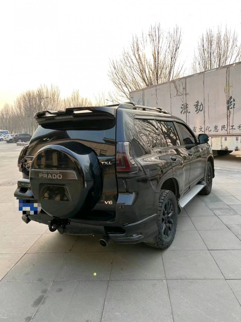 北京16年丰田普拉多5