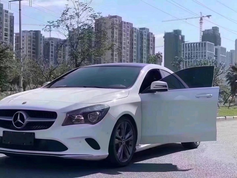 北京18年奔驰CLA1