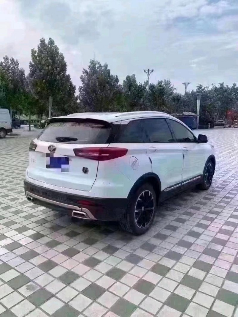 北京19年一汽森雅R95