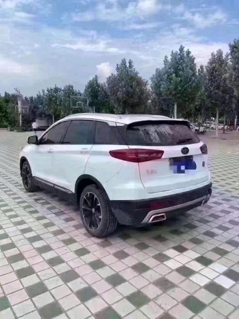 北京19年一汽森雅R96