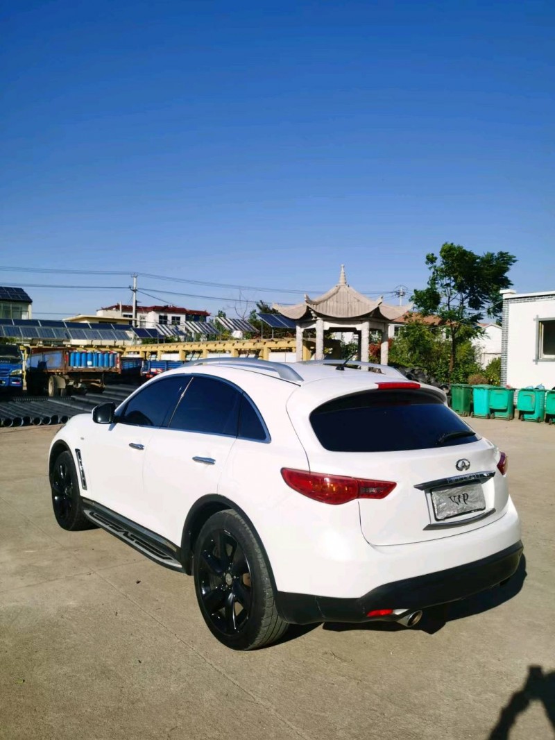 徐州14年英菲尼迪QX707