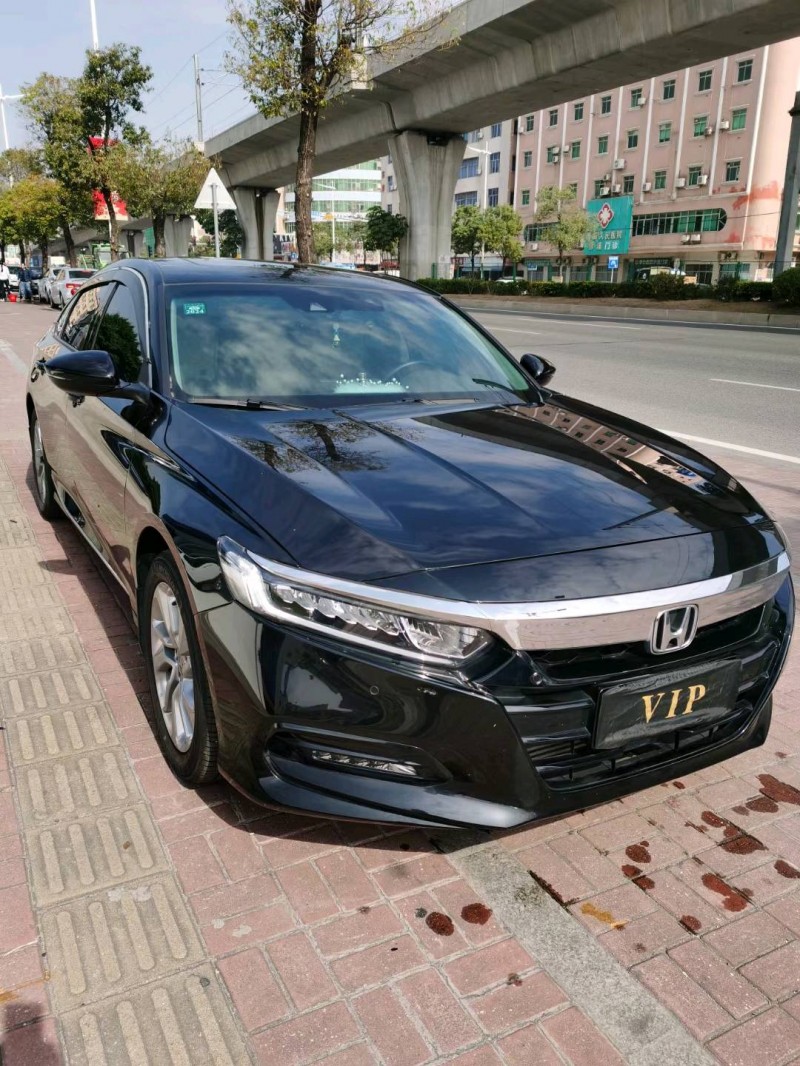 东莞22年本田雅阁6