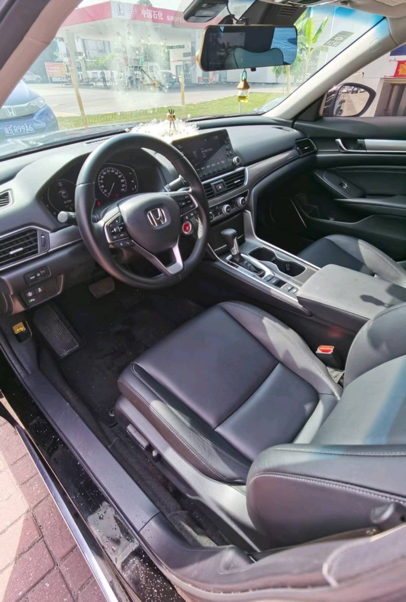 东莞22年本田雅阁3