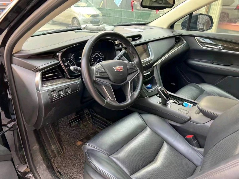 宜昌18年凯迪拉克XT59