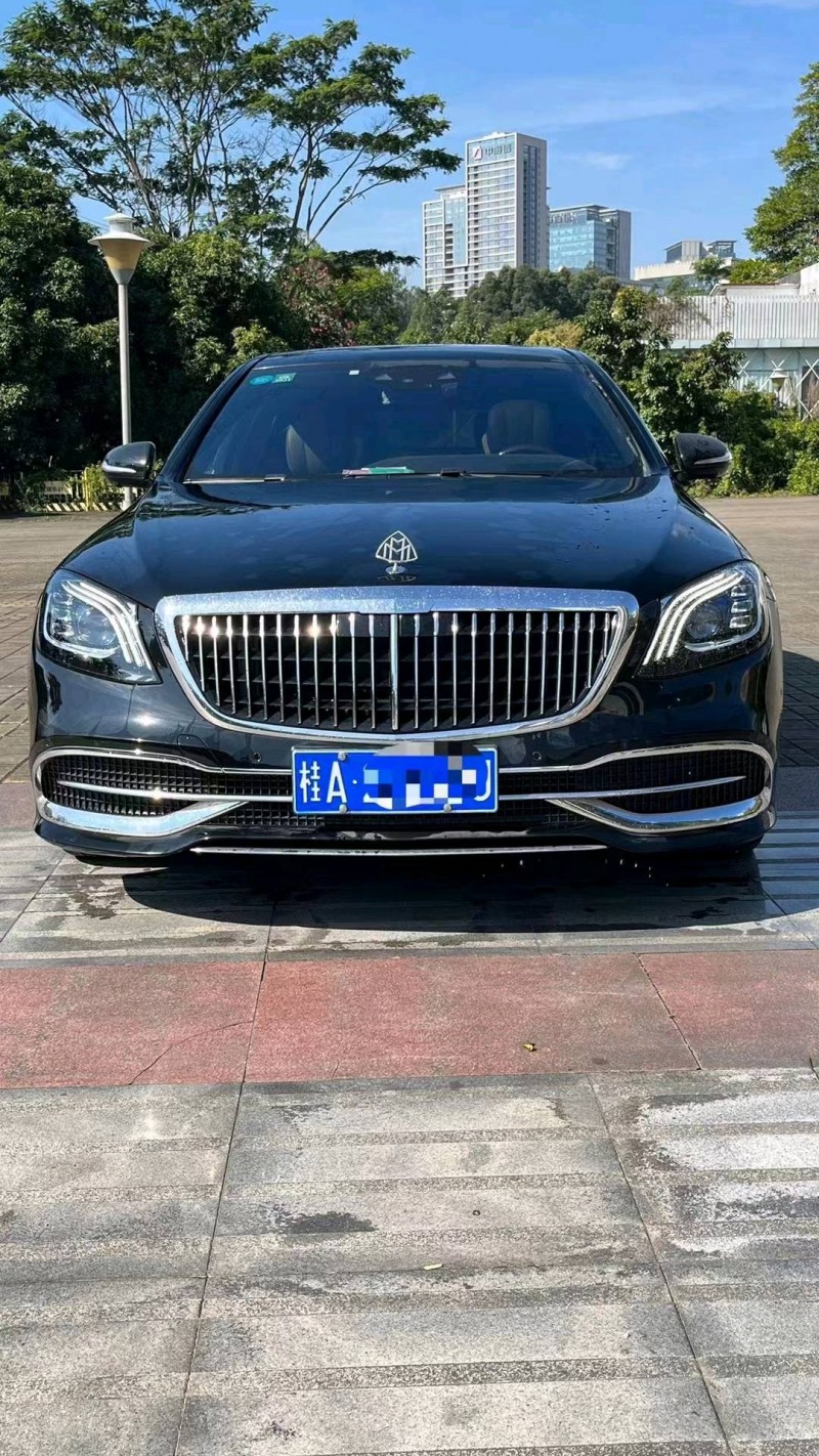 中山19年奔驰迈巴赫S级1