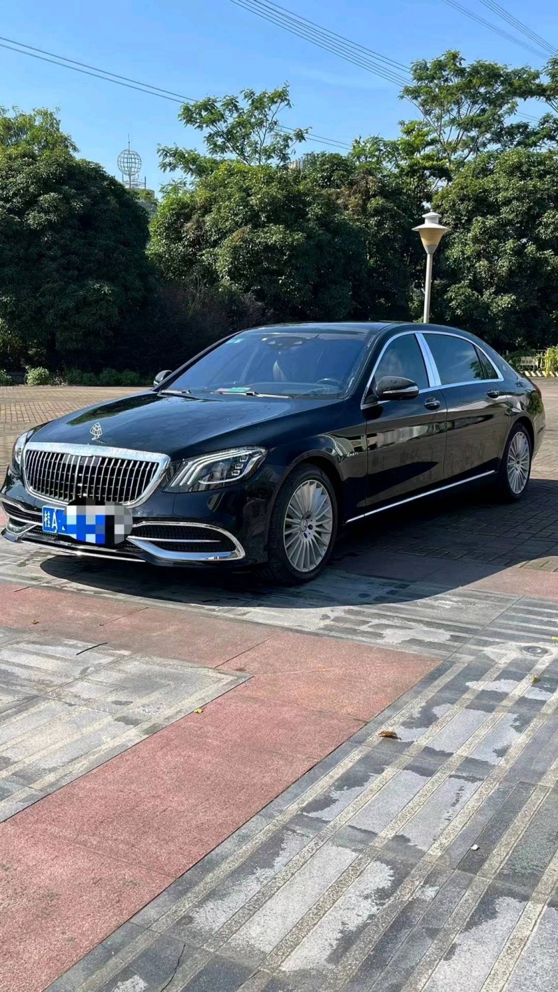 中山19年奔驰迈巴赫S级2