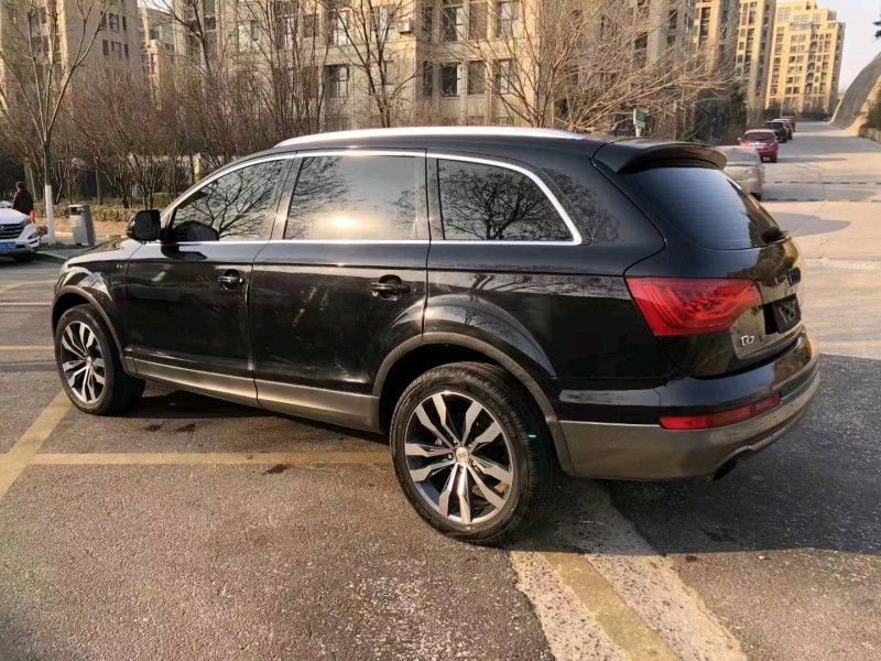 东营12年奥迪Q78