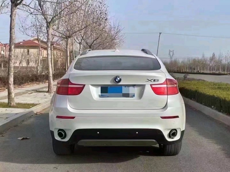 宜春12年宝马X68
