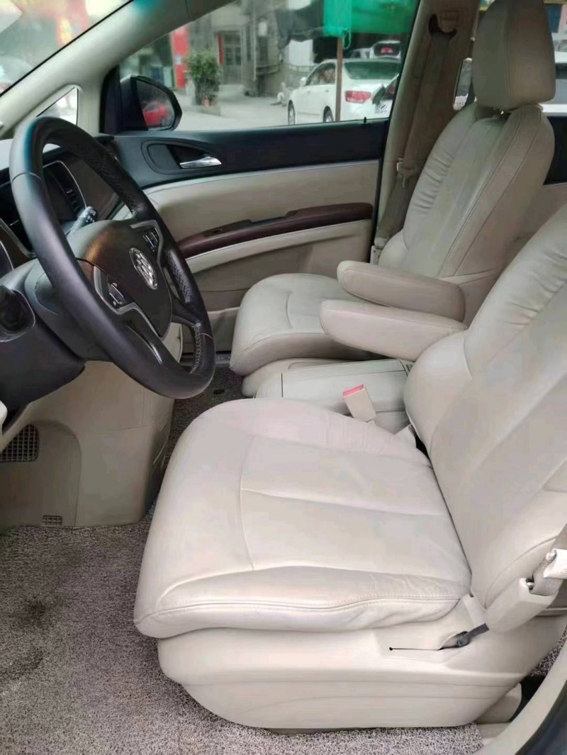 湖州18年别克GL82