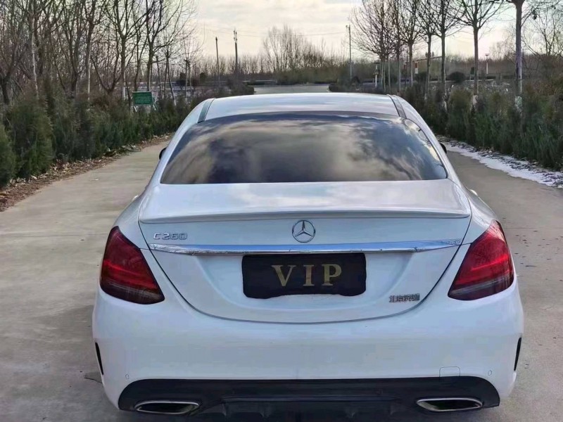 东营19年奔驰C6