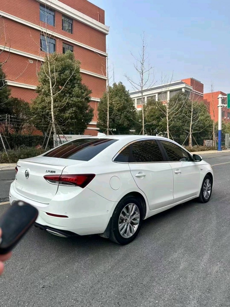 济南19年别克英朗6