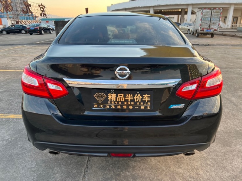 东莞17年日产天籁1