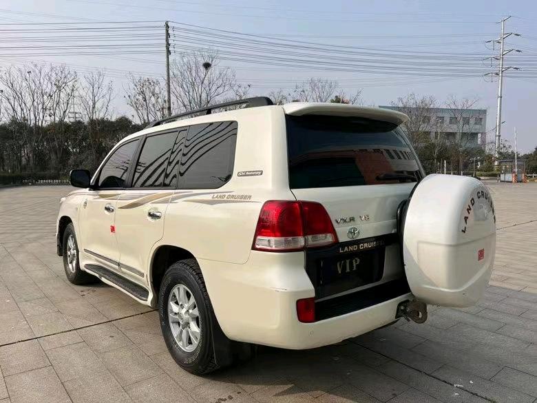 盐城10年丰田兰德酷路泽9