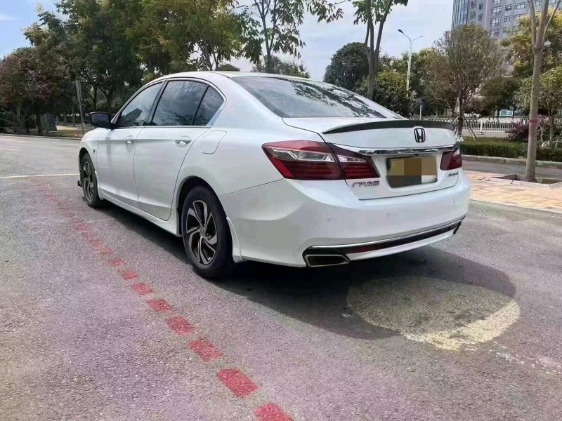 北京16年本田雅阁7