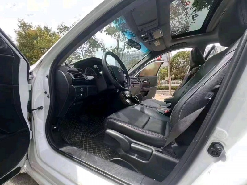 北京16年本田雅阁2