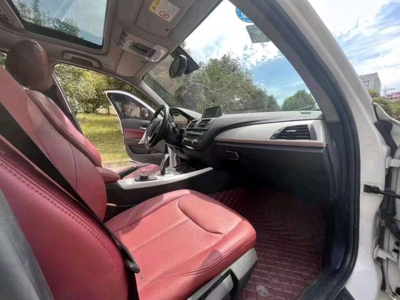 北京17年宝马1系4