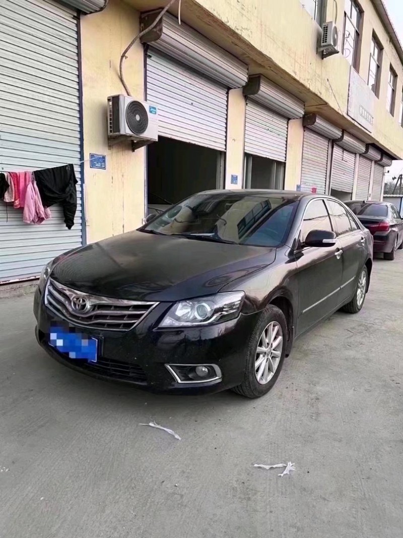 北京14年丰田凯美瑞8