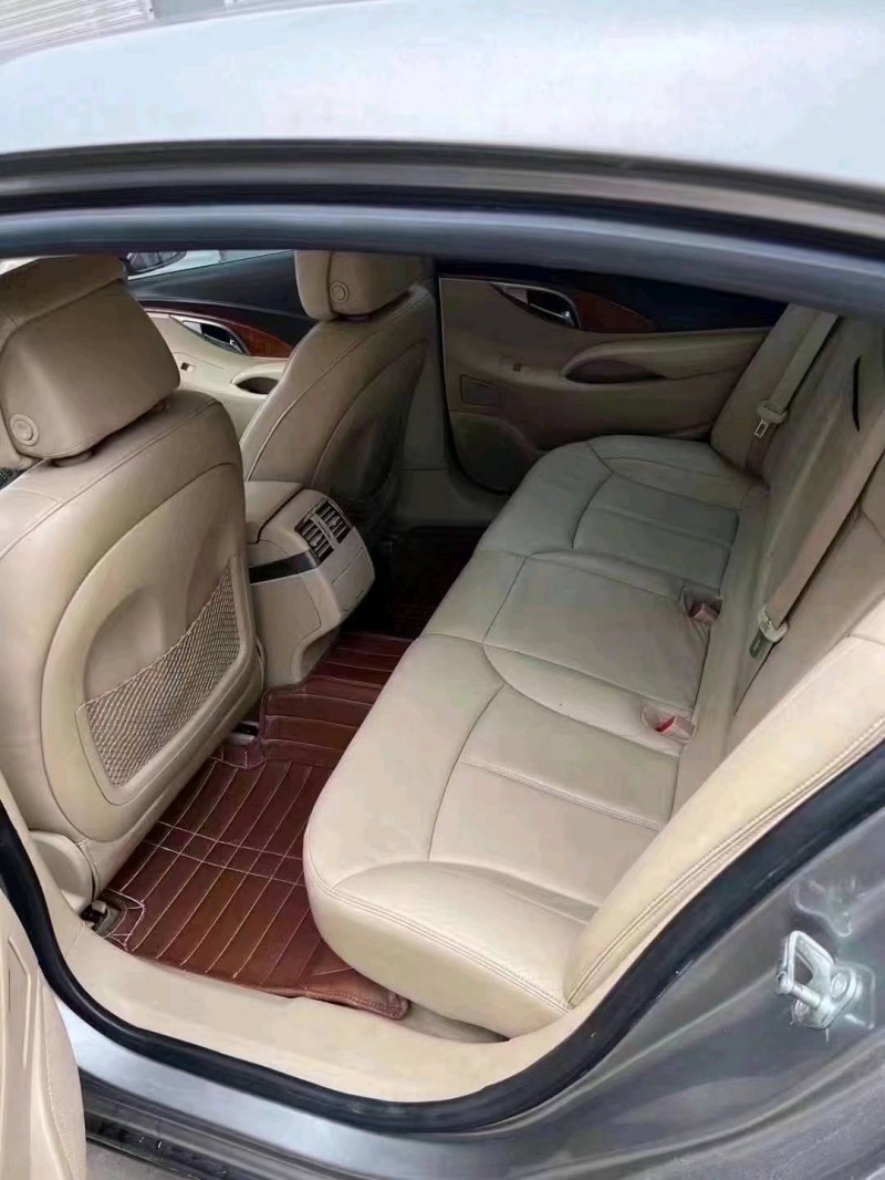 北京10年别克君越7