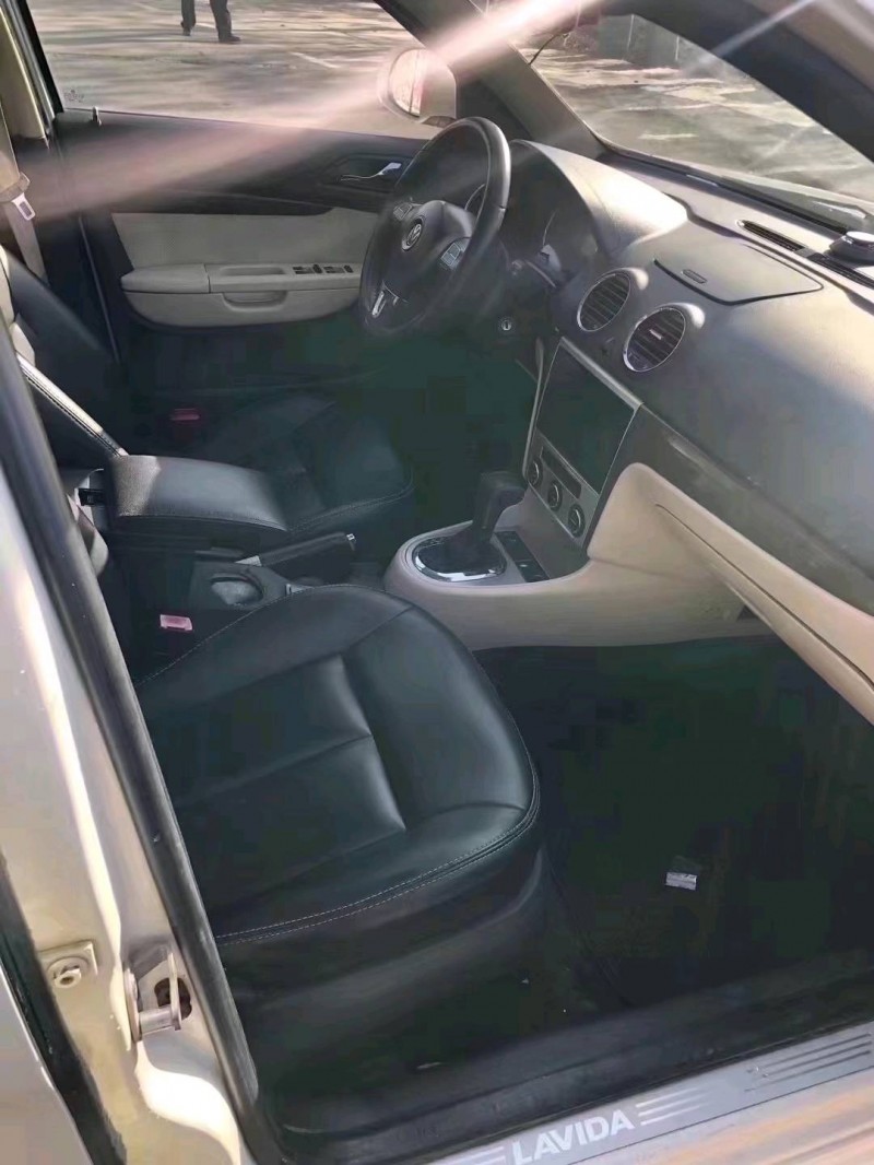 北京11年大众朗逸6