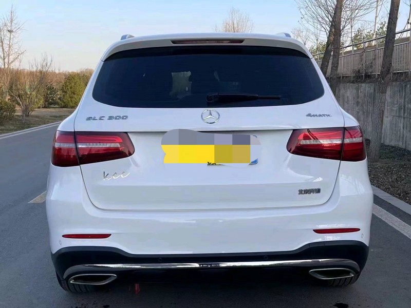 青岛17年奔驰GLC9