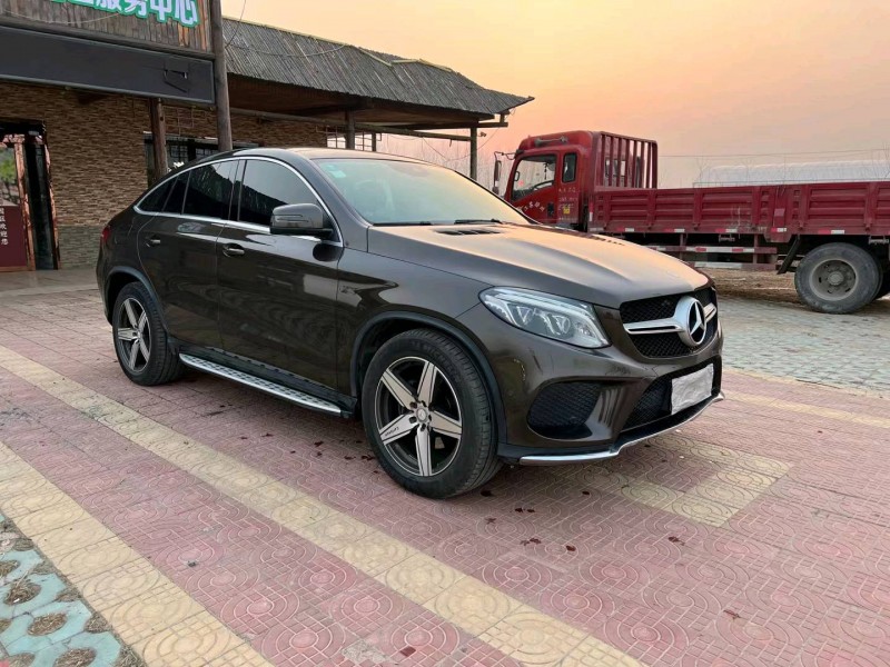 徐州17年奔驰GLE2