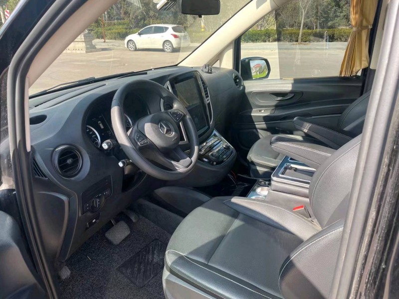 济南20年奔驰威霆8