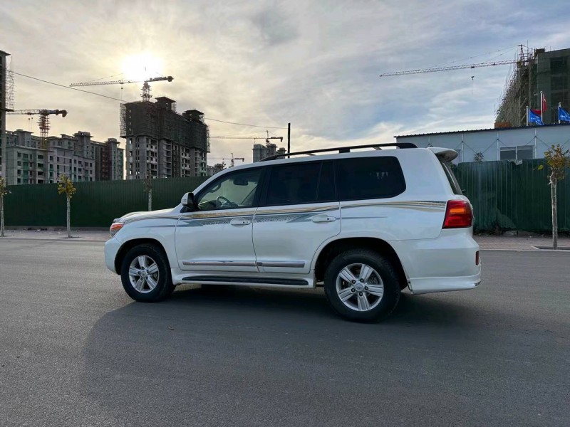 邯郸15年丰田兰德酷路泽7