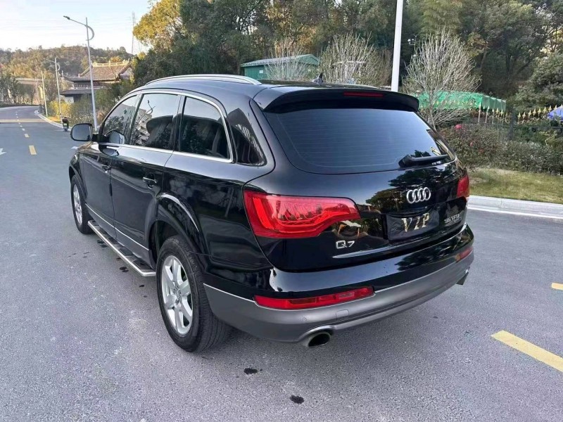 嘉兴13年奥迪Q75
