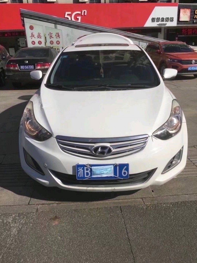 济南14年现代朗动1