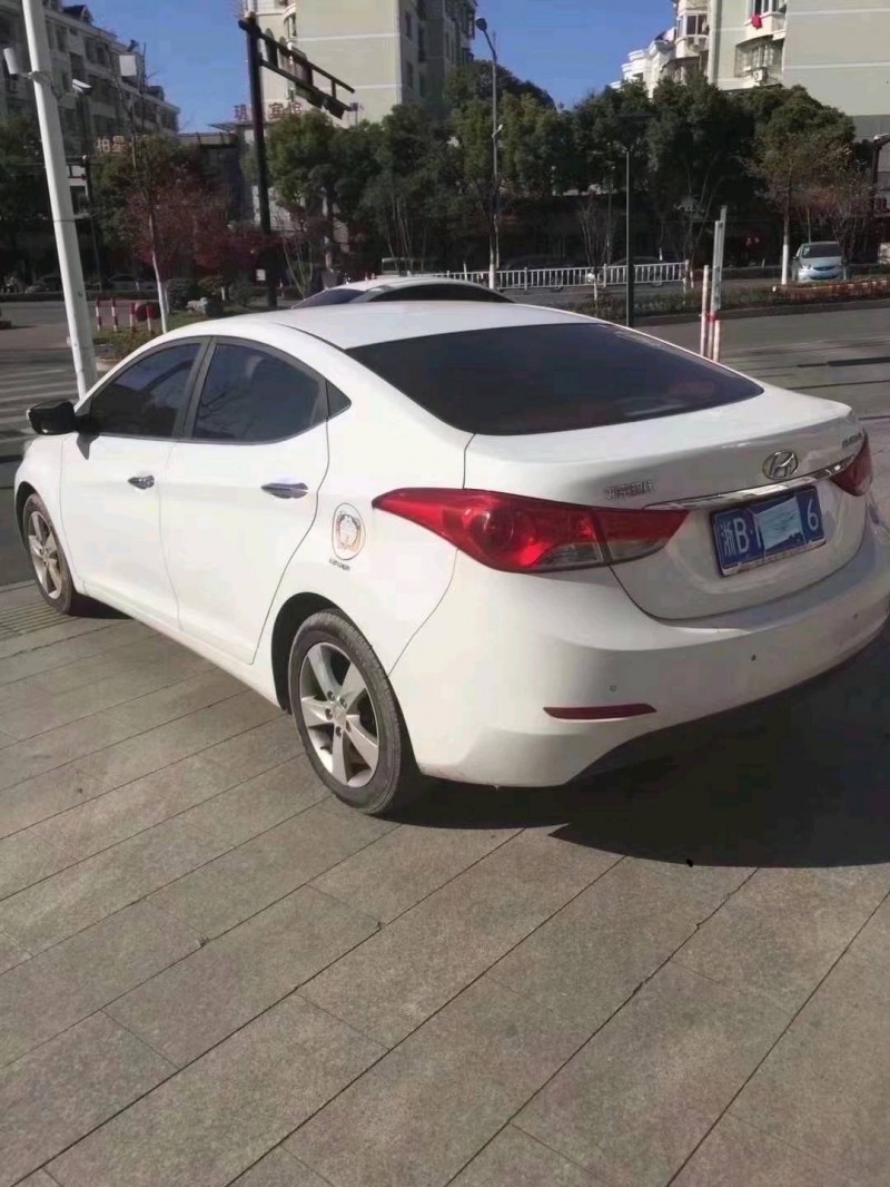 济南14年现代朗动7