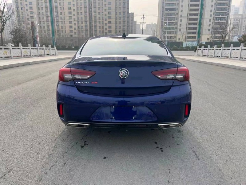 徐州19年别克君威5