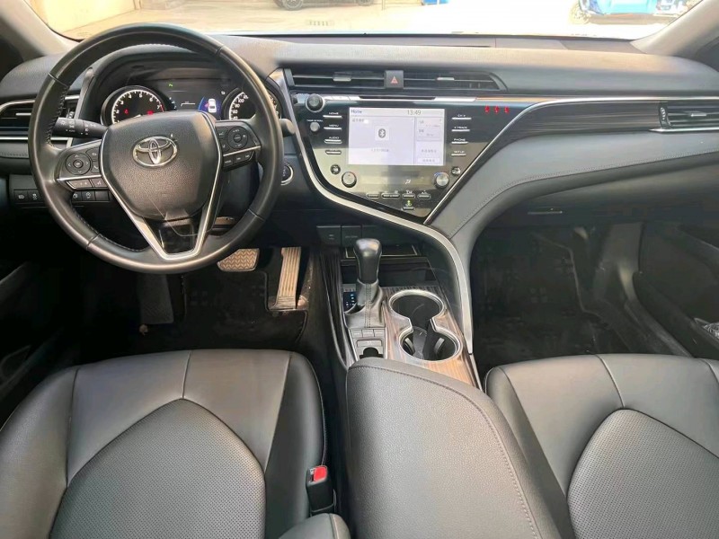 邯郸18年丰田凯美瑞7