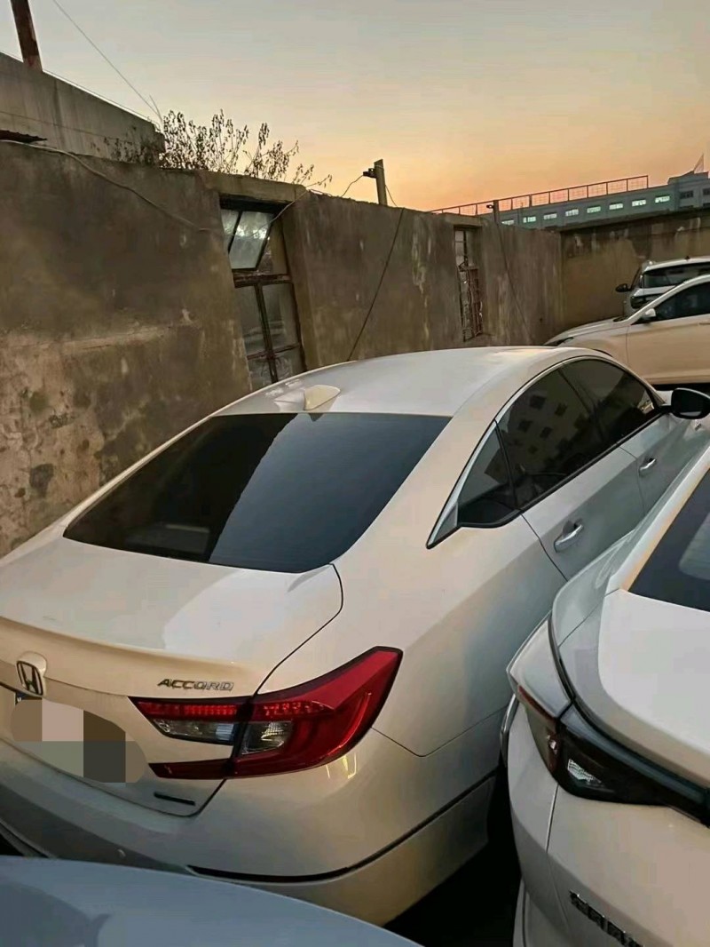 嘉兴19年本田雅阁3