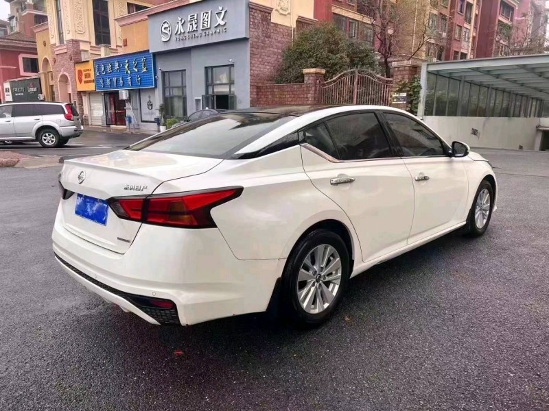 嘉兴20年日产天籁5