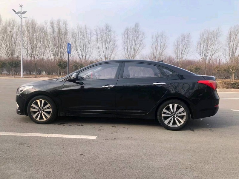 北京16年现代名图7