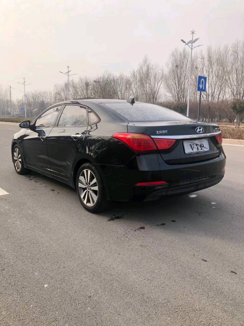 北京16年现代名图8